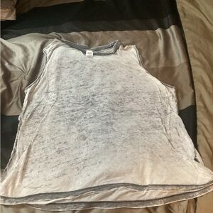 Time and Tru Light Gray Top